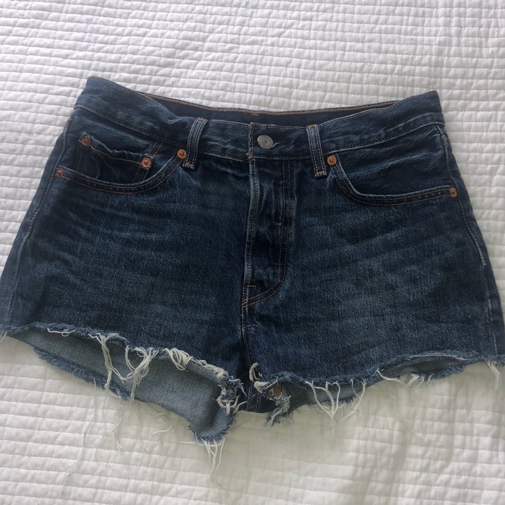 NWOT Levi’s 501 Denim Cut-Off Shorts